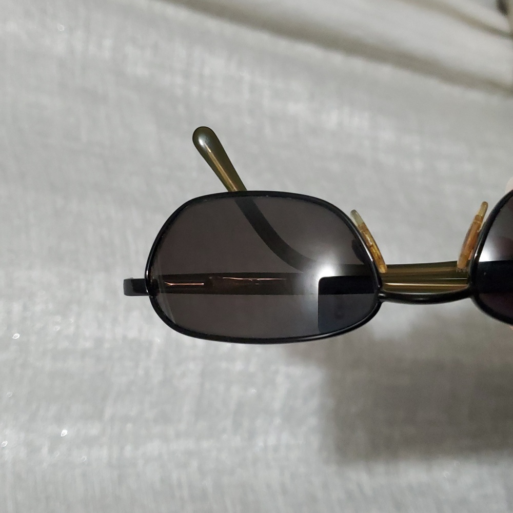 MAUI JIM Hilo 133-02 Polarized Sunglasses w/ Hardcase, 100% UV protection - Picture 6 of 6